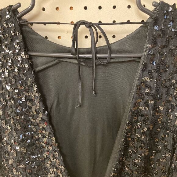 Vintage LoriAnn Sexy Black Sequinned Long Sleeve Plunge Back Mini Evening Dress - Picture 4 of 7